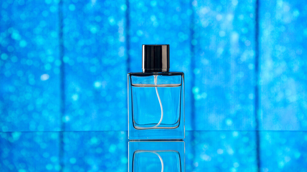 Nanošenje parfema: Saveti za neodoljivu auru